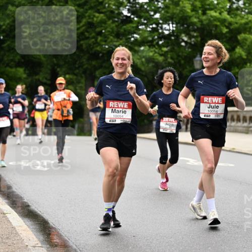 14.06.2026 - REWE Women's Run Dr. Thomas Lammeyer http://msf.ph/oto/9767147 14.06.2026 09:42:50 Laufen 10054, 10056, 57 meine-sportfotos.de
