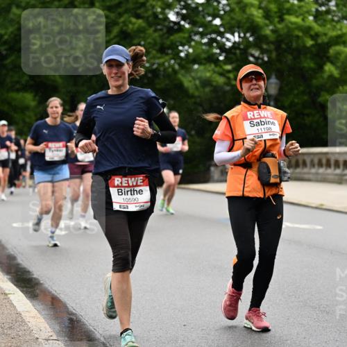 14.06.2026 - REWE Women's Run Dr. Thomas Lammeyer http://msf.ph/oto/9767177 14.06.2026 09:42:53 Laufen 10590, 11198, 551 meine-sportfotos.de