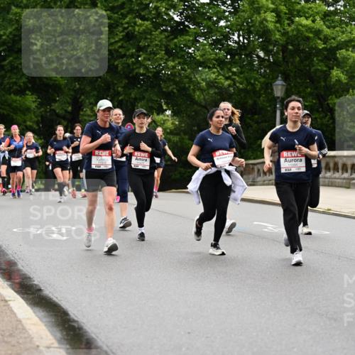 14.06.2026 - REWE Women's Run Dr. Thomas Lammeyer http://msf.ph/oto/9767208 14.06.2026 09:42:58 Laufen 11477, 11518, 11095 meine-sportfotos.de