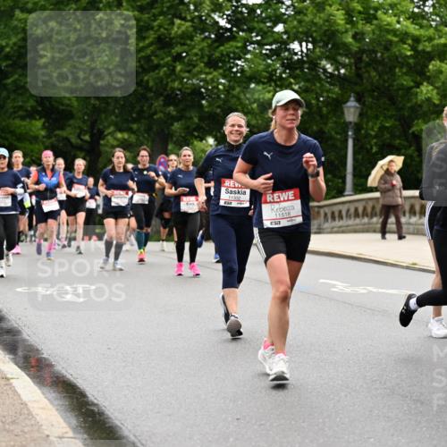 14.06.2026 - REWE Women's Run Dr. Thomas Lammeyer http://msf.ph/oto/9767224 14.06.2026 09:42:59 Laufen 11332, 11518, 57, 10978 meine-sportfotos.de
