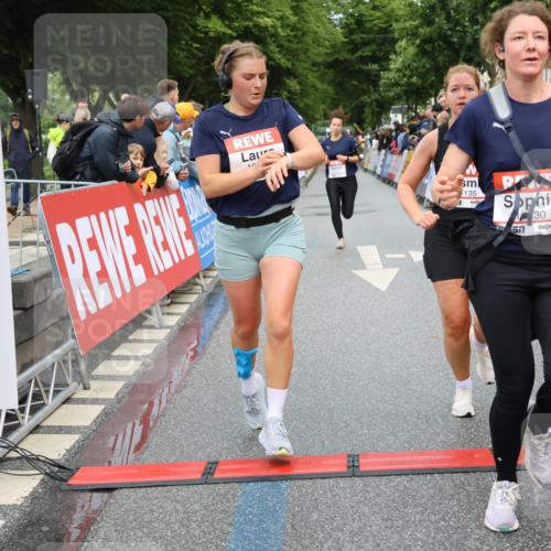 14.06.2026 - REWE Women's Run Strokosch-Dieckow http://msf.ph/oto/9767267 14.06.2026 09:52:26 Ziel 10230, 10286, 10870, 10954, 11135 meine-sportfotos.de