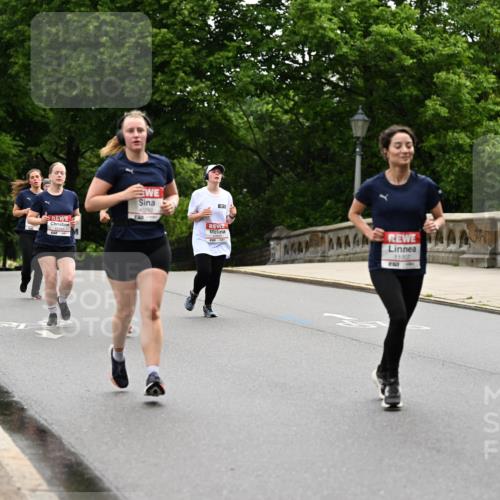 14.06.2026 - REWE Women's Run Dr. Thomas Lammeyer http://msf.ph/oto/9767316 14.06.2026 09:43:13 Laufen 8, 10391, 0292, 11007 meine-sportfotos.de