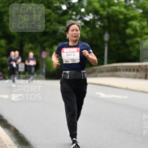 14.06.2026 - REWE Women's Run Dr. Thomas Lammeyer http://msf.ph/oto/9767405 14.06.2026 09:43:23 Laufen 1032, 433 meine-sportfotos.de