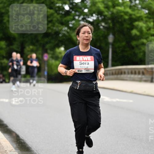 14.06.2026 - REWE Women's Run Dr. Thomas Lammeyer http://msf.ph/oto/9767406 14.06.2026 09:43:23 Laufen 10339, 577 meine-sportfotos.de
