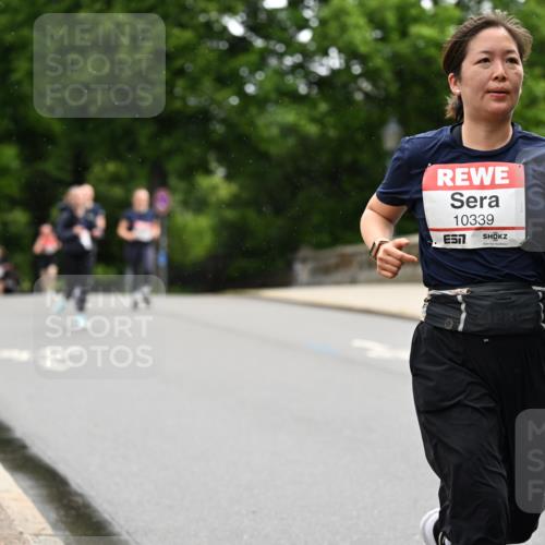 14.06.2026 - REWE Women's Run Dr. Thomas Lammeyer http://msf.ph/oto/9767411 14.06.2026 09:43:23 Laufen 10339, 7 meine-sportfotos.de