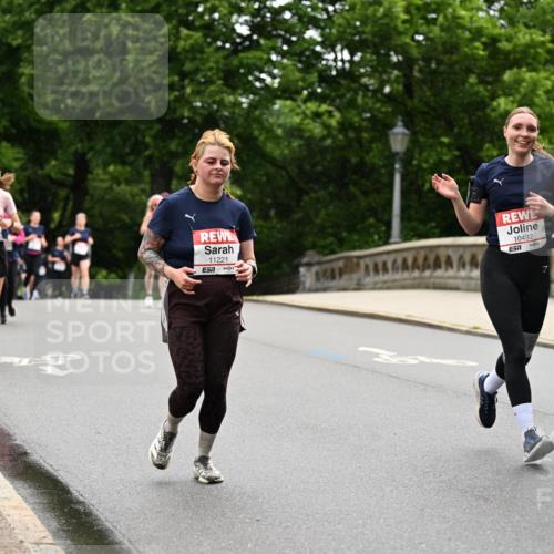 14.06.2026 - REWE Women's Run Dr. Thomas Lammeyer http://msf.ph/oto/9767450 14.06.2026 09:43:29 Laufen 11221, 7, 10492, 571, 11046 meine-sportfotos.de