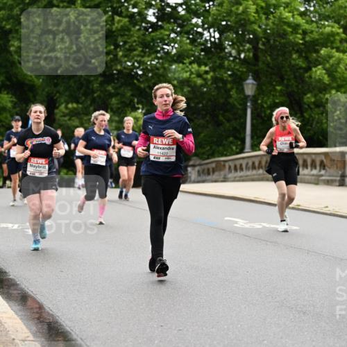 14.06.2026 - REWE Women's Run Dr. Thomas Lammeyer http://msf.ph/oto/9767492 14.06.2026 09:43:34 Laufen 9, 11422, 57 meine-sportfotos.de
