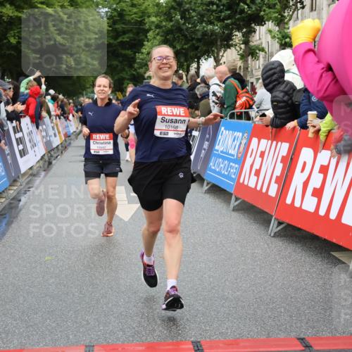 14.06.2026 - REWE Women's Run Strokosch-Dieckow http://msf.ph/oto/9767509 14.06.2026 09:52:46 Ziel 10168, 10422, 10942, 11174, 11228, 11326, 11467 meine-sportfotos.de