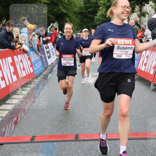 14.06.2026 - REWE Women's Run Strokosch-Dieckow http://msf.ph/oto/9767518 14.06.2026 09:52:46 Ziel 10168, 10422, 10942, 11174, 11228, 11326, 11467 meine-sportfotos.de