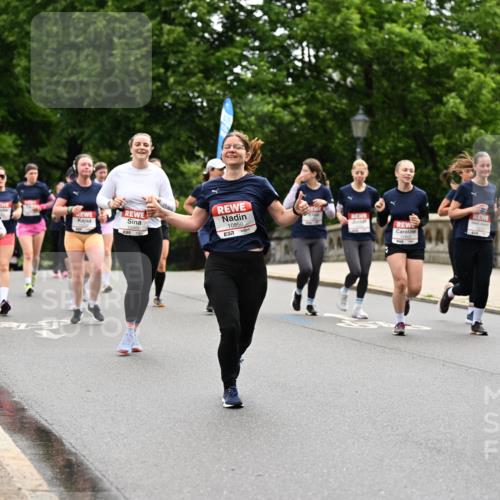 14.06.2026 - REWE Women's Run Dr. Thomas Lammeyer http://msf.ph/oto/9767545 14.06.2026 09:43:40 Laufen 10850, 57, 10349 meine-sportfotos.de