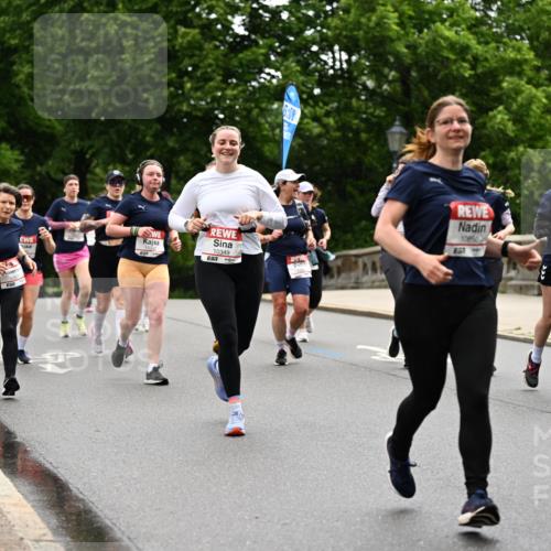 14.06.2026 - REWE Women's Run Dr. Thomas Lammeyer http://msf.ph/oto/9767553 14.06.2026 09:43:41 Laufen 10613, 5, 11342, 10349, 57, 6, 00, 10850, 657, 11463, 51 meine-sportfotos.de