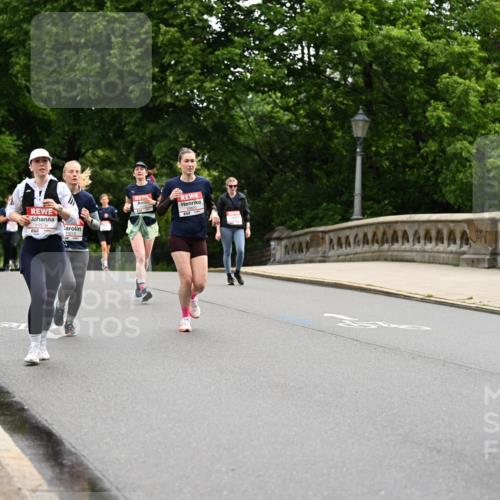14.06.2026 - REWE Women's Run Dr. Thomas Lammeyer http://msf.ph/oto/9767611 14.06.2026 09:43:47 Laufen 10576, 10210, 10820, 11369 meine-sportfotos.de