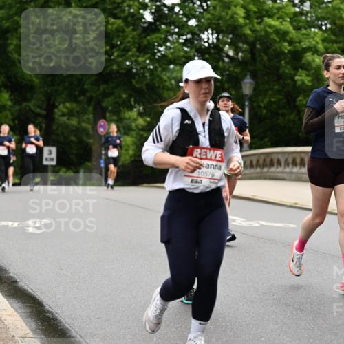 14.06.2026 - REWE Women's Run Dr. Thomas Lammeyer http://msf.ph/oto/9767634 14.06.2026 09:43:50 Laufen 10576, 51, 10820, 57, 56 meine-sportfotos.de