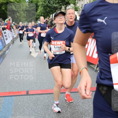 14.06.2026 - REWE Women's Run Strokosch-Dieckow http://msf.ph/oto/9767658 14.06.2026 09:52:50 Ziel 10168, 10278, 10422, 10490, 10686, 10942, 11174, 11326, 11467, 11519 meine-sportfotos.de