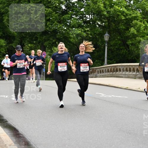 14.06.2026 - REWE Women's Run Dr. Thomas Lammeyer http://msf.ph/oto/9767660 14.06.2026 09:43:55 Laufen 10677, 10558, 57, 10160 meine-sportfotos.de