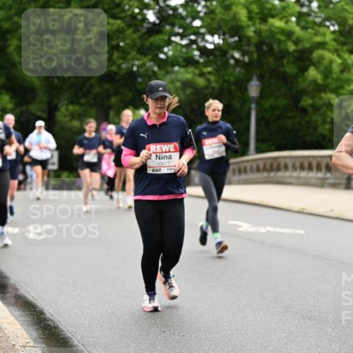 14.06.2026 - REWE Women's Run Dr. Thomas Lammeyer http://msf.ph/oto/9767680 14.06.2026 09:43:58 Laufen 10677, 511, 10982, 7 meine-sportfotos.de