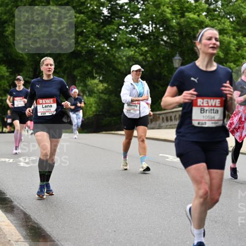 14.06.2026 - REWE Women's Run Dr. Thomas Lammeyer http://msf.ph/oto/9767718 14.06.2026 09:44:02 Laufen 11229, 10594, 63, 7, 113 meine-sportfotos.de