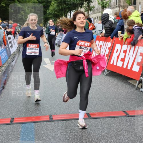 14.06.2026 - REWE Women's Run Strokosch-Dieckow http://msf.ph/oto/9767768 14.06.2026 09:52:53 Ziel 10168, 10278, 10422, 10490, 10629, 10686, 10942, 11123, 11174, 11326, 11467, 11485, 11519 meine-sportfotos.de