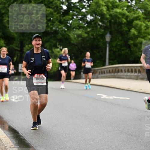 14.06.2026 - REWE Women's Run Dr. Thomas Lammeyer http://msf.ph/oto/9767778 14.06.2026 09:44:09 Laufen 11013, 7, 10567 meine-sportfotos.de