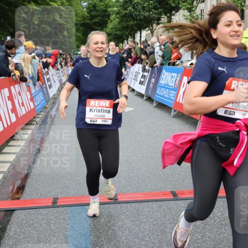 14.06.2026 - REWE Women's Run Strokosch-Dieckow http://msf.ph/oto/9767796 14.06.2026 09:52:54 Ziel 10168, 10278, 10422, 10490, 10629, 10686, 10942, 11123, 11174, 11326, 11467, 11485, 11519 meine-sportfotos.de