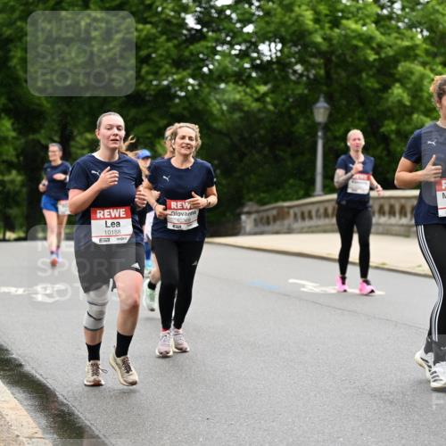 14.06.2026 - REWE Women's Run Dr. Thomas Lammeyer http://msf.ph/oto/9767875 14.06.2026 09:44:19 Laufen 10188, 7, 10369, 10454 meine-sportfotos.de