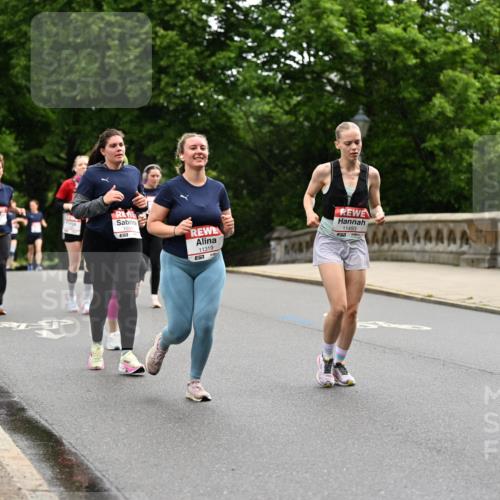14.06.2026 - REWE Women's Run Dr. Thomas Lammeyer http://msf.ph/oto/9767944 14.06.2026 09:44:28 Laufen 11319, 657, 11493 meine-sportfotos.de