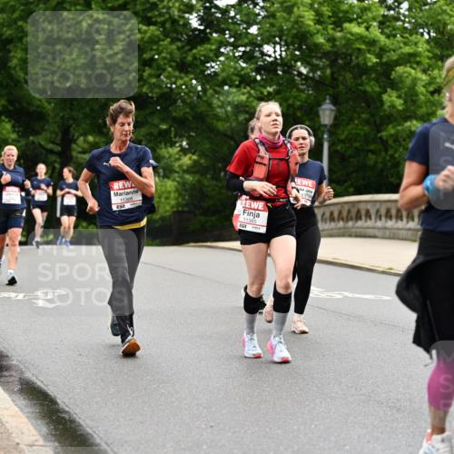 14.06.2026 - REWE Women's Run Dr. Thomas Lammeyer http://msf.ph/oto/9767972 14.06.2026 09:44:31 Laufen 11308, 11385, 2, 11412 meine-sportfotos.de