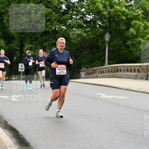 14.06.2026 - REWE Women's Run Dr. Thomas Lammeyer http://msf.ph/oto/9768000 14.06.2026 09:44:34 Laufen 10860 meine-sportfotos.de