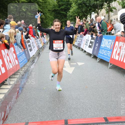 14.06.2026 - REWE Women's Run Strokosch-Dieckow http://msf.ph/oto/9768057 14.06.2026 09:53:10 Ziel 10833, 10943, 10984, 11416, 11510 meine-sportfotos.de
