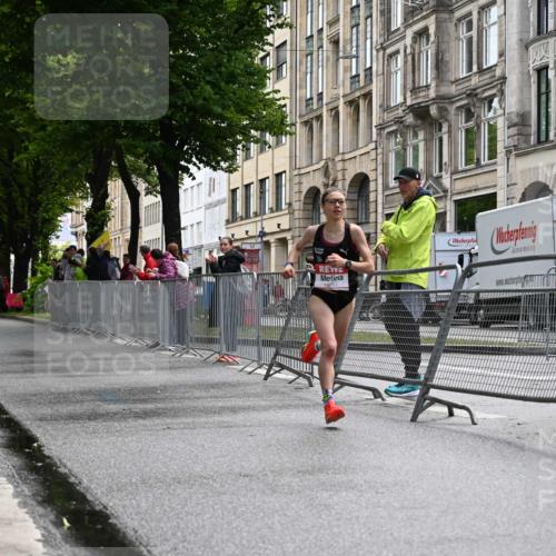 14.06.2026 - REWE Women's Run J. Mangold http://msf.ph/oto/9768069 14.06.2026 09:36:00 Ziel 10051 meine-sportfotos.de