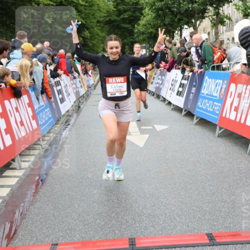 14.06.2026 - REWE Women's Run Strokosch-Dieckow http://msf.ph/oto/9768073 14.06.2026 09:53:10 Ziel 10833, 10943, 10984, 11416, 11510 meine-sportfotos.de