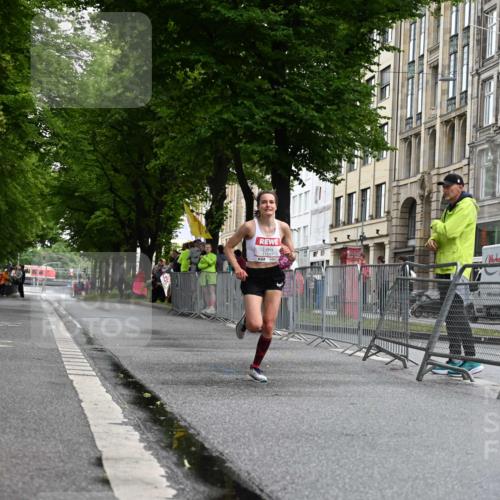 14.06.2026 - REWE Women's Run J. Mangold http://msf.ph/oto/9768132 14.06.2026 09:40:14 Ziel 11517 meine-sportfotos.de