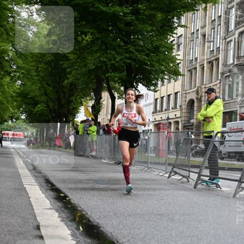 14.06.2026 - REWE Women's Run J. Mangold http://msf.ph/oto/9768135 14.06.2026 09:40:14 Ziel 11517 meine-sportfotos.de