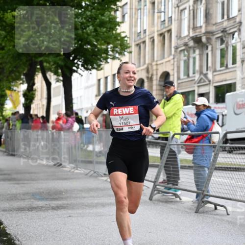14.06.2026 - REWE Women's Run J. Mangold http://msf.ph/oto/9768176 14.06.2026 09:41:23 Ziel 11507 meine-sportfotos.de