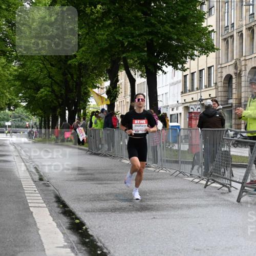 14.06.2026 - REWE Women's Run J. Mangold http://msf.ph/oto/9768184 14.06.2026 09:41:54 Ziel 11471 meine-sportfotos.de