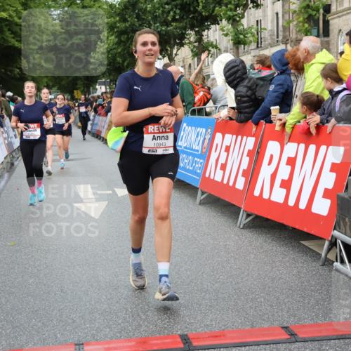 14.06.2026 - REWE Women's Run Strokosch-Dieckow http://msf.ph/oto/9768194 14.06.2026 09:53:13 Ziel 10693, 10943, 11173, 11416, 11510 meine-sportfotos.de