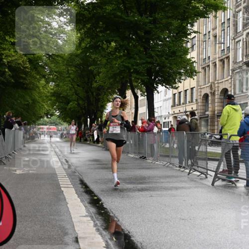 14.06.2026 - REWE Women's Run J. Mangold http://msf.ph/oto/9768213 14.06.2026 09:42:42 Ziel 10992 meine-sportfotos.de
