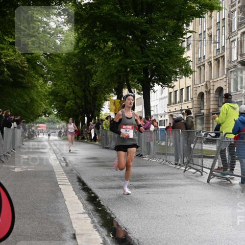 14.06.2026 - REWE Women's Run J. Mangold http://msf.ph/oto/9768220 14.06.2026 09:42:43 Ziel 10080, 10992 meine-sportfotos.de