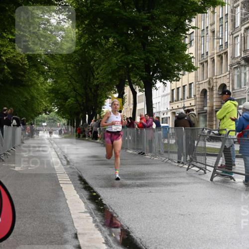 14.06.2026 - REWE Women's Run J. Mangold http://msf.ph/oto/9768232 14.06.2026 09:42:47 Ziel 10080, 10992 meine-sportfotos.de