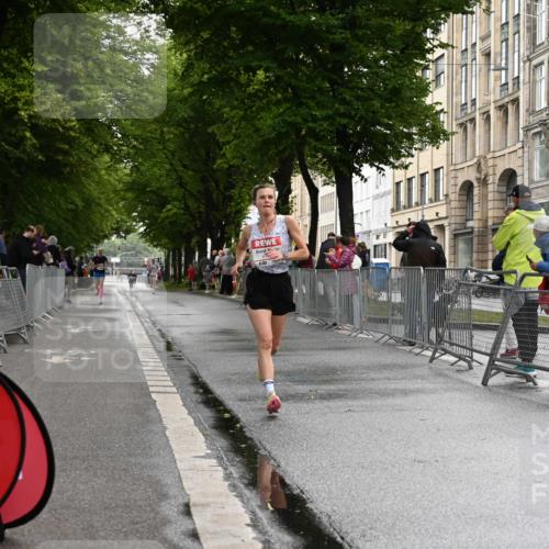 14.06.2026 - REWE Women's Run J. Mangold http://msf.ph/oto/9768257 14.06.2026 09:43:07 Ziel 11126 meine-sportfotos.de