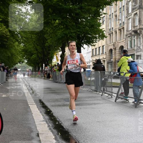 14.06.2026 - REWE Women's Run J. Mangold http://msf.ph/oto/9768268 14.06.2026 09:43:08 Ziel 11126 meine-sportfotos.de