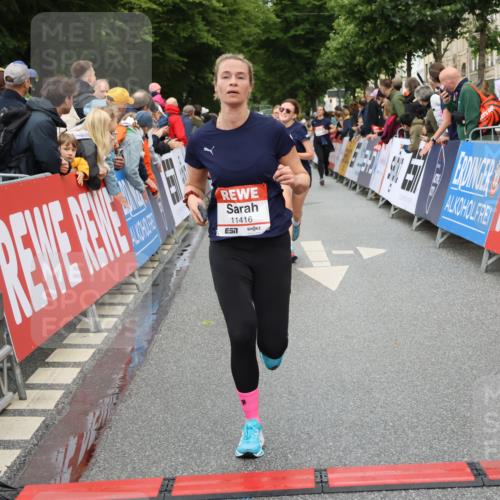 14.06.2026 - REWE Women's Run Strokosch-Dieckow http://msf.ph/oto/9768309 14.06.2026 09:53:14 Ziel 10693, 10768, 10943, 11173, 11416, 11510 meine-sportfotos.de