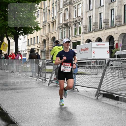 14.06.2026 - REWE Women's Run J. Mangold http://msf.ph/oto/9768326 14.06.2026 09:43:48 Ziel 10859 meine-sportfotos.de