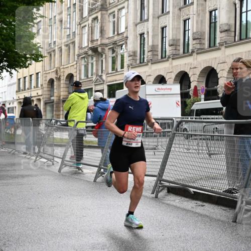 14.06.2026 - REWE Women's Run J. Mangold http://msf.ph/oto/9768329 14.06.2026 09:43:48 Ziel 10859 meine-sportfotos.de