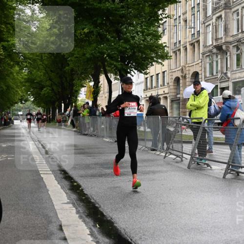 14.06.2026 - REWE Women's Run J. Mangold http://msf.ph/oto/9768351 14.06.2026 09:44:09 Ziel 10245, 10481, 11447 meine-sportfotos.de