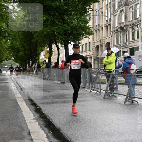 14.06.2026 - REWE Women's Run J. Mangold http://msf.ph/oto/9768353 14.06.2026 09:44:09 Ziel 10245, 10481, 11447 meine-sportfotos.de