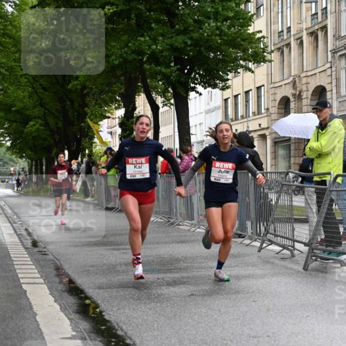 14.06.2026 - REWE Women's Run J. Mangold http://msf.ph/oto/9768374 14.06.2026 09:44:17 Ziel 10328, 10480, 11418 meine-sportfotos.de