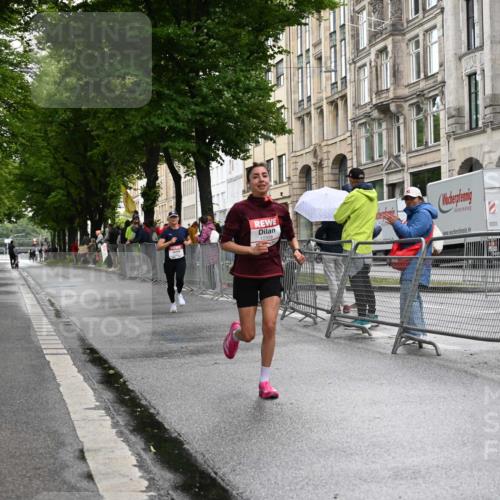14.06.2026 - REWE Women's Run J. Mangold http://msf.ph/oto/9768395 14.06.2026 09:44:23 Ziel 10328, 10480, 11079, 11418 meine-sportfotos.de