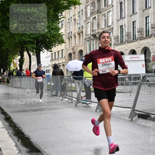 14.06.2026 - REWE Women's Run J. Mangold http://msf.ph/oto/9768407 14.06.2026 09:44:23 Ziel 10328, 10480, 11079, 11418 meine-sportfotos.de