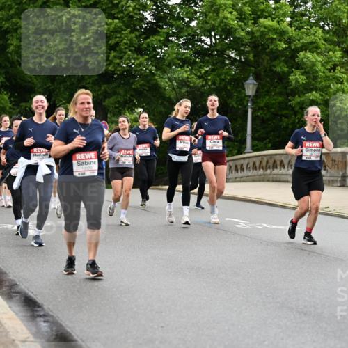 14.06.2026 - REWE Women's Run Dr. Thomas Lammeyer http://msf.ph/oto/9768410 14.06.2026 09:45:08 Laufen 10824, 110, 10805, 10170, 837, 11472 meine-sportfotos.de
